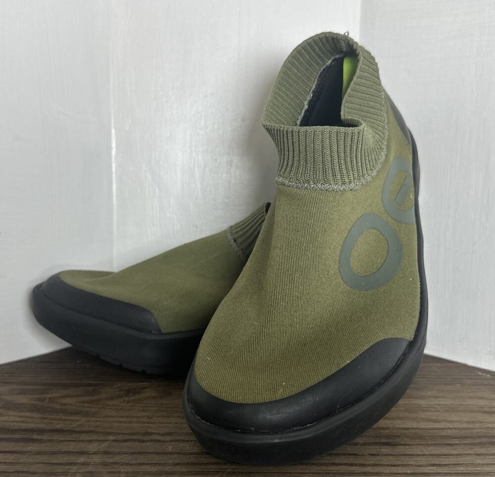 OOFOS OOmg eeZee Men’s 8 Recovery Shoes Slip-On olive green Comfort Sneakers